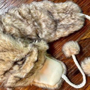 American Eagle Outfitters faux fur Trapper Winter Hat NWOT